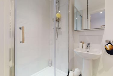 1 bed studio, 132-134 London Road, Basford, Newcastle under Lyme, ST51LZ - Image 5